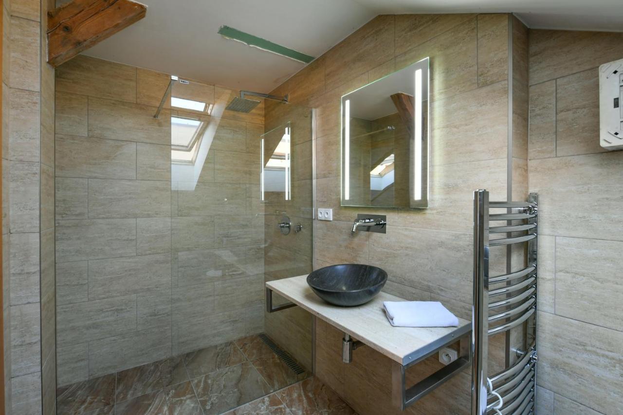 Amazing Charles Bridge Apartment Prague